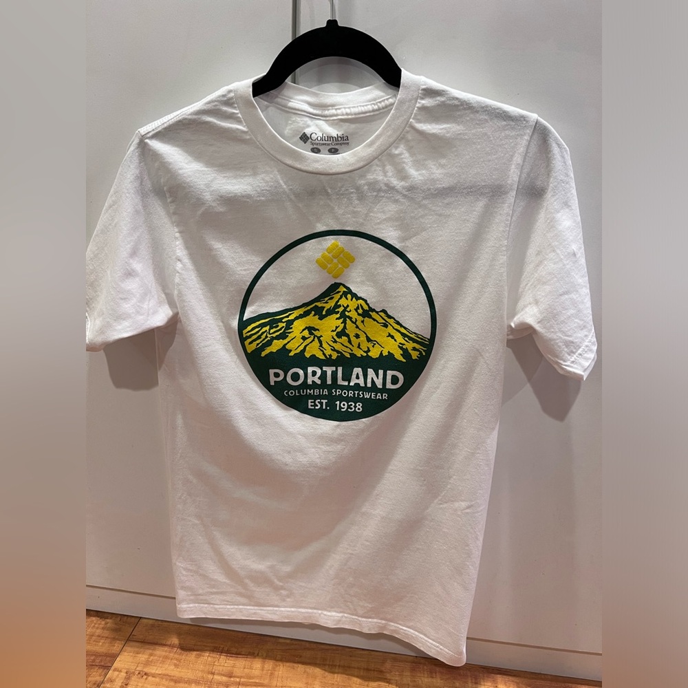 Columbia/Portland men’s t-shirt 100% cotton size Small